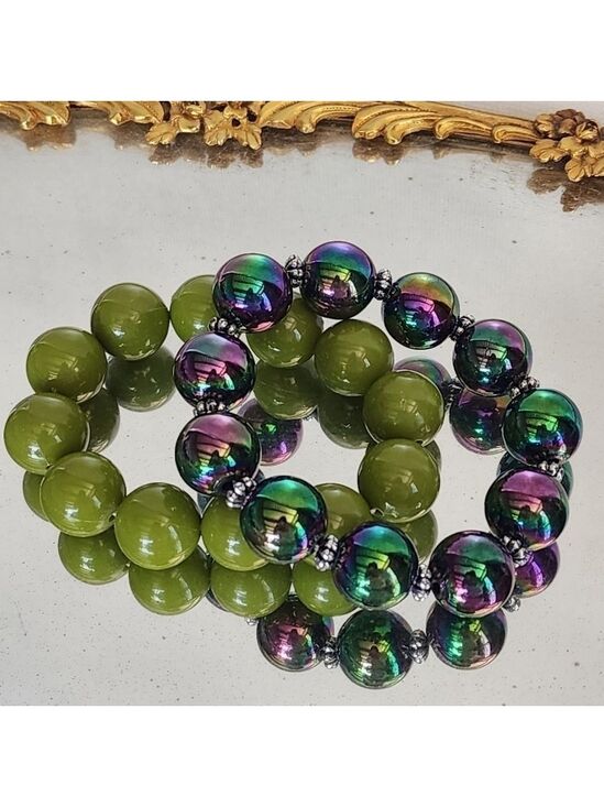 Jewelry - Stretch bracelet matching lot of 2 Green oil slick rainbow iridescent